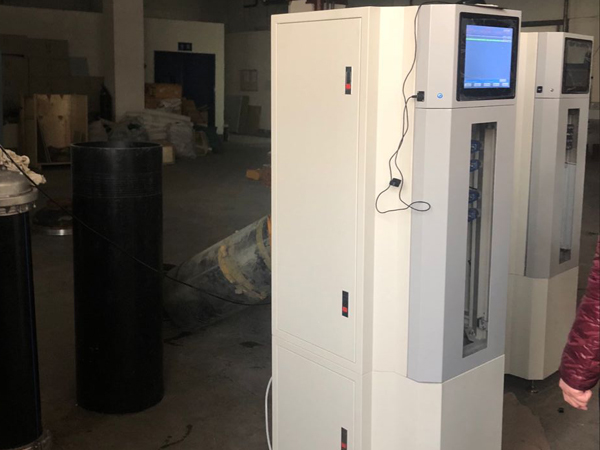 Pressure testing machine